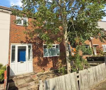 3 bedroom terraced house to rent - Photo 4