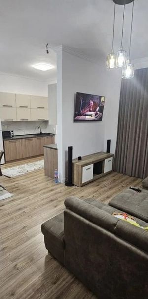 2 camere in zona Buziasului - Fotografie 1