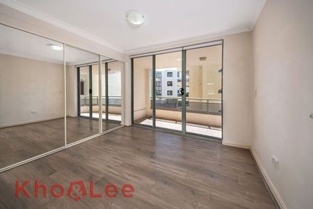 Refreshed Large Three Bedroom Apartment with Expansive Entertaining Balcony - Photo 3