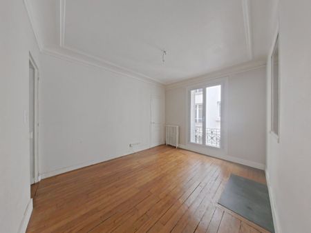 Location Appartement 2 pièces 41m² PARIS 11ème - Photo 5