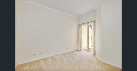 Lovely Townhouse - Photo 5