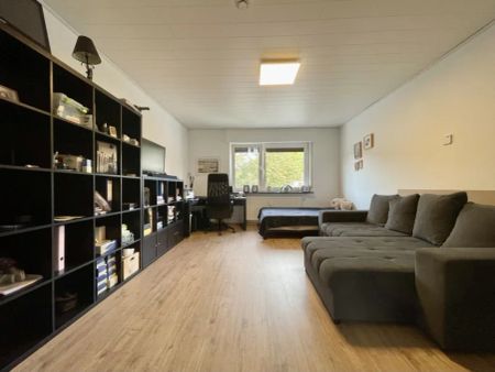 +++ Zentrale 4-Zimmer-Wohnung mit Balkon +++ - Foto 5