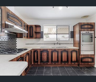 Spacious Family Home in Coastal North Haven - Photo 5