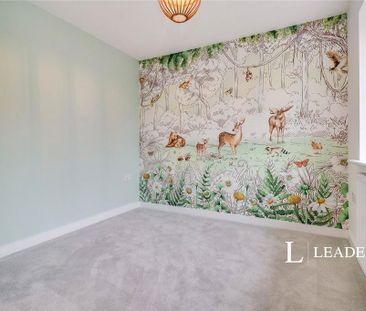 4 bedroom detached house to rent - Photo 4