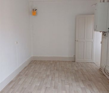 Location Appartement 3 pièces 85m² - Photo 4