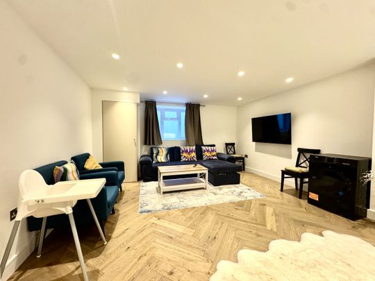 Boscombe Road, Shepherd’s Bush, W12 9HU - Photo 1