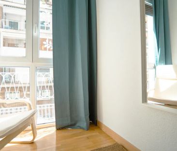 Calle de Joaquín María López, Madrid, Community of Madrid 28015 - Photo 2