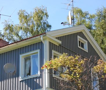 Ljus fin tvåa i lugnt skogsnära område - Foto 5