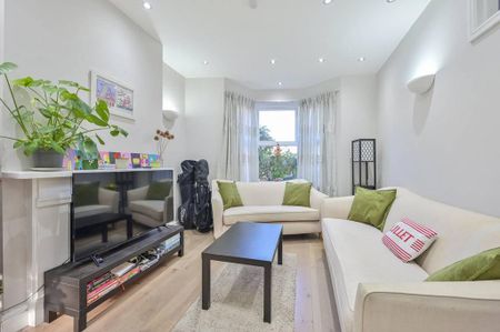 3 bedroom terraced house to rent - Photo 2