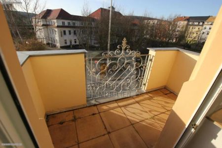 Bad en Suite, Balkon und Aufzug! Schicke 2-Zimmer Wohnung mit Gäste-WC! - Foto 2