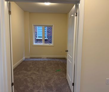 For Lease - 29 North Garden Boulevard, Scugog, Ontario - Photo 5