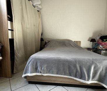 Location Appartement 2 pièces 44m² MARTIGUES 13500 - Photo 3