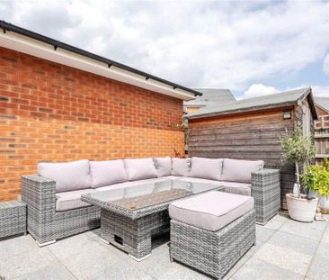 3 bedroom semi-detached house to rent - Photo 6