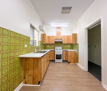 3.3 KW Soalr Power to Assist with Electricity Bills - Photo 6