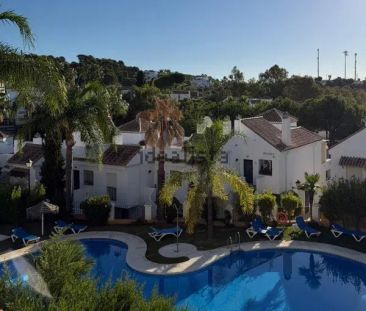 Alquiler de piso en Los Naranjos - Photo 2