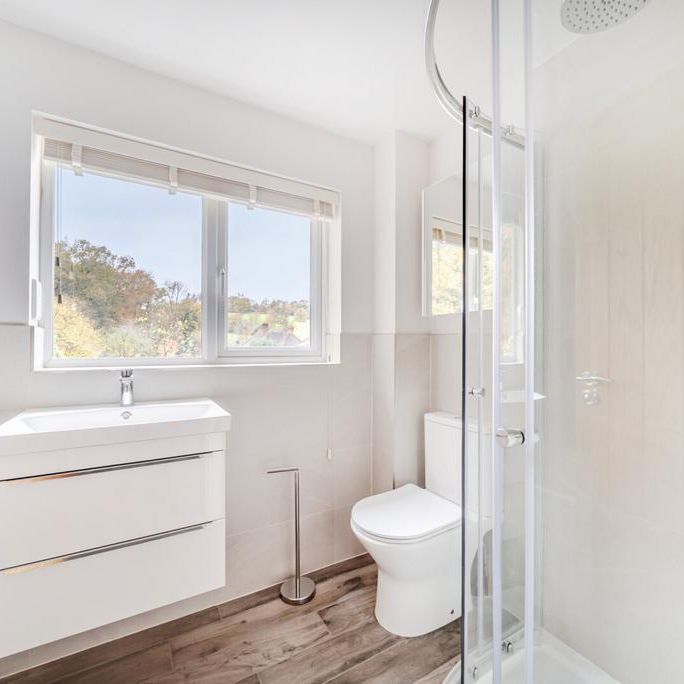 3 bedroom end of terrace house to rent - Photo 1