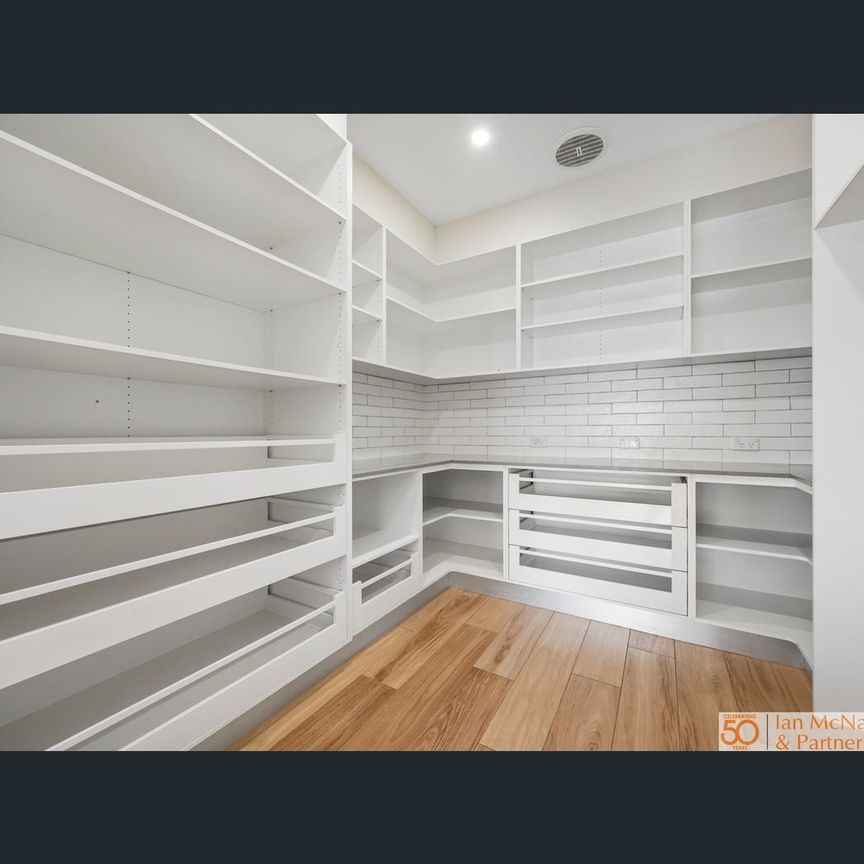 31 Aspen Rise, Jerrabomberra, NSW 2619 - Photo 1