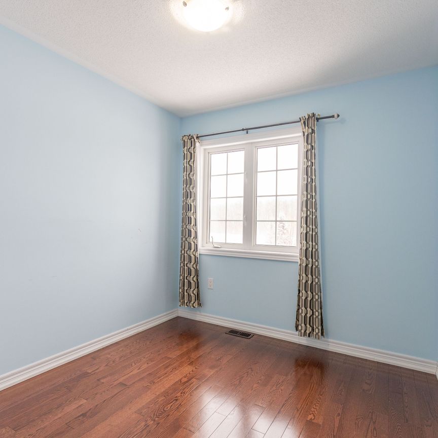 For Lease - 914 Castlemore Avenue, Markham, Ontario - Photo 1