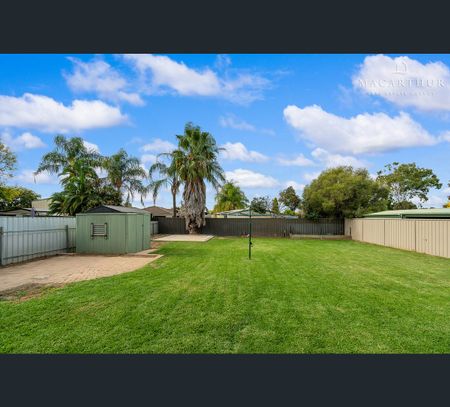 7 Nandina Avenue, Lake Albert, NSW 2650 - Photo 3