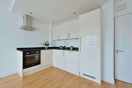 Swan Court, Hp, Hemel Hempstead, HP1 - Photo 3