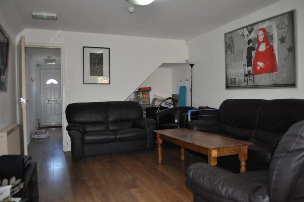 126 TEIGNMOUTH ROAD - Photo 1