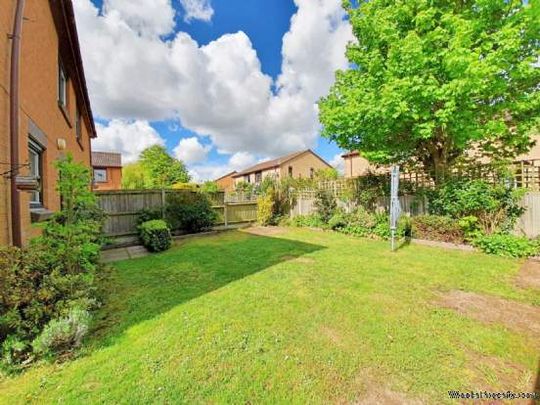 2 bedroom property to rent in Woodbridge - Photo 1