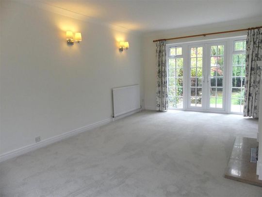 4 bedroom detached house to rent - Photo 1