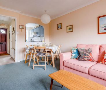 2 bedroom house to rent - Photo 2