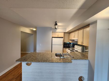 For Lease - 1 Elm Drive Unit# 1712, Mississauga, Ontario - Photo 2