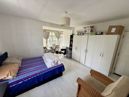 Bromwich Road, Worcester, WR2 - Photo 4