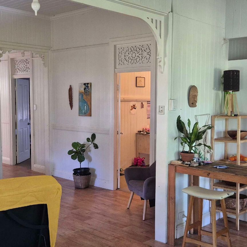 Greenslopes - Photo 1