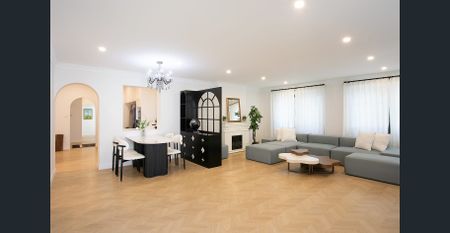 Family living made effortless in five-bedroom Lane Cove house, featuring modern amenities, with parking - $2,500/week fully furnished inc bills - Photo 5