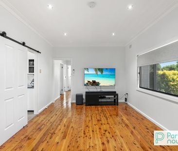 39 Oak Street, TAMWORTH NSW 2340 - Photo 1