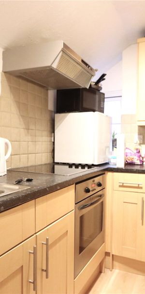 Weydon Lane, Farnham Weydon Lane, Farnham - Photo 2