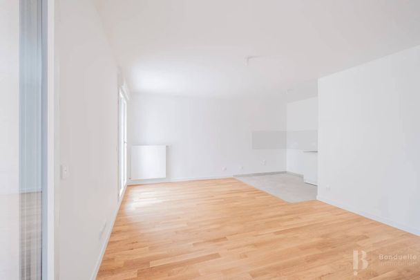 Rental Apartment Courbevoie Marceau - République - Photo 1