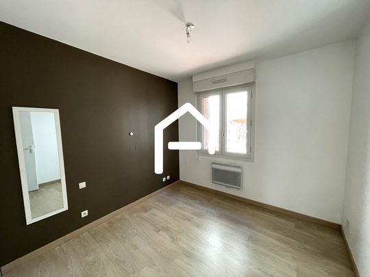 A louer : Place Lafourcade T2 de 37 m² a 642.77 € cc - Photo 1