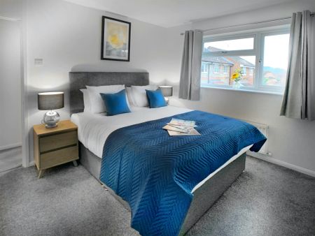 2 Bed, House - Photo 4