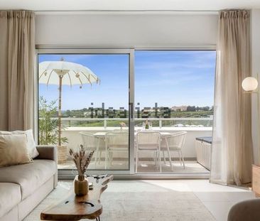 Alquiler de piso en Calle Islas Caimán - Photo 1