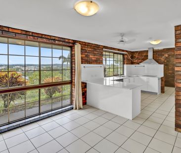 7 Elwyn Court QLD 4127, Springwood - Photo 2