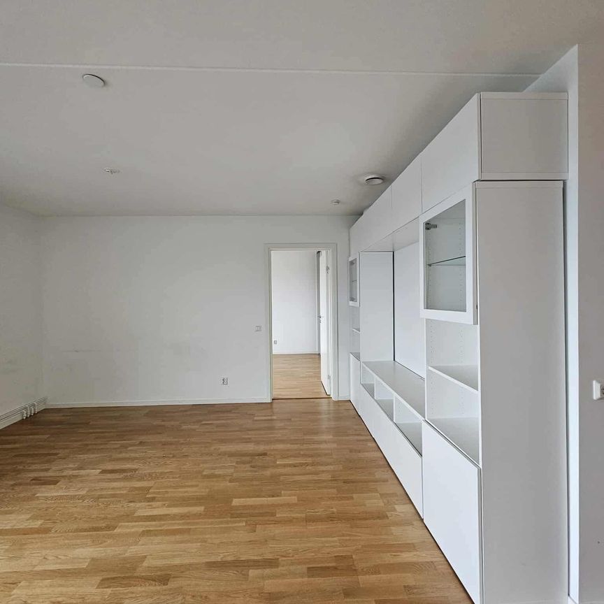 Borgarfjordsgatan, Kista - Photo 1