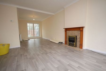 Cribb Close, Poole - Photo 2