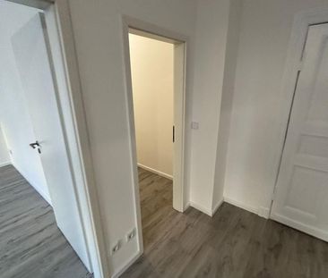 Wir sanieren für Sie! Modern, super Schnitt mit Vinyl-Boden! - Photo 1