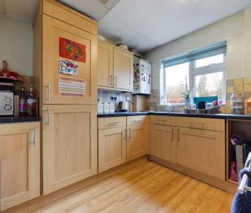 The Chase, Cashes Green, Stroud, Gloucestershire, GL5 - Photo 6