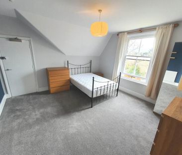 1 bedroom in a house share to rent - Photo 2