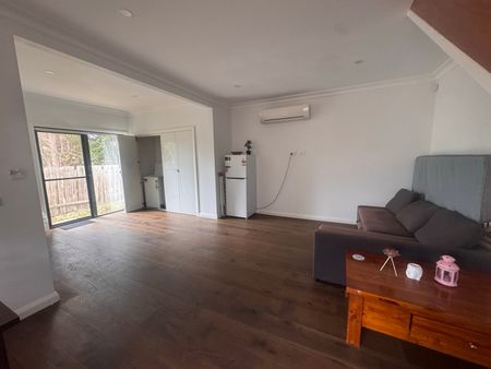 Glen Waverley - Photo 2