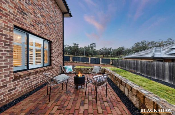 Beautiful Family home set in the popular family suburb of Casey - Photo 1