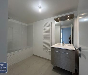 Location Appartement 4 pièces 81m² CAEN 14000 - Photo 4