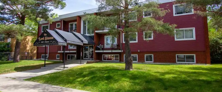 Tedi | 10207 115 Street Northwest, Edmonton - Photo 1