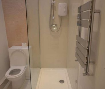 1 bedroom Flat To Let - Photo 5