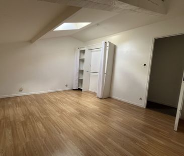 Location Appartement 4 pièces 120m² - Photo 3